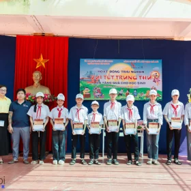 Chương trình khuyến học công ty Nhà Mới - Trung học phổ thông yên trung