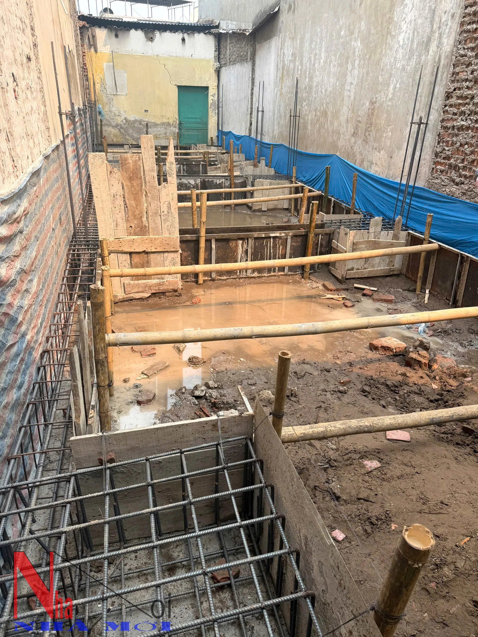 Thi công đổ móng công trình